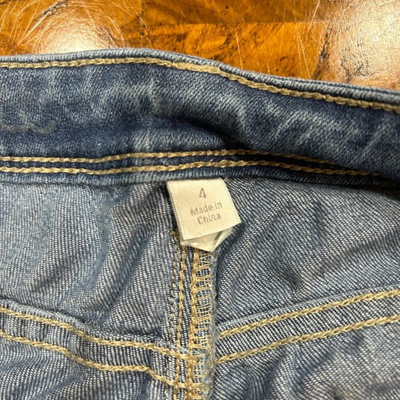 Jeans - Picture 2 of 4